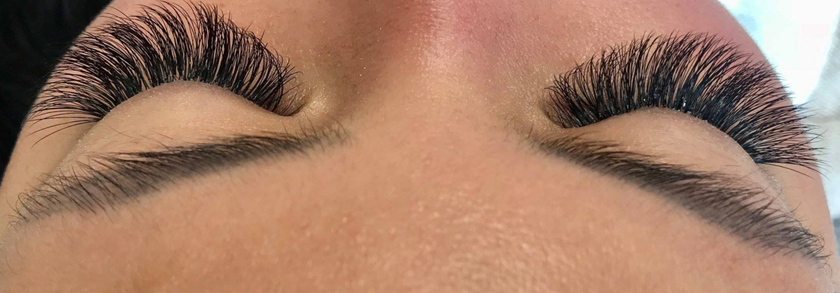 Here's How Long Eyelash Extensions Actually Last